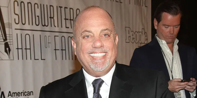 Billy Joel Tarik Kembali Buku Biografinya
