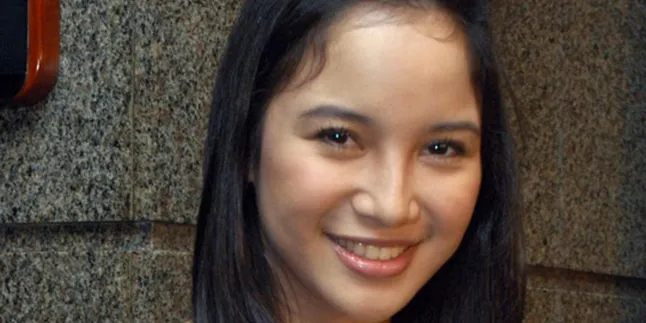 Chacha Frederica Kejar Gelar Dari Jerman