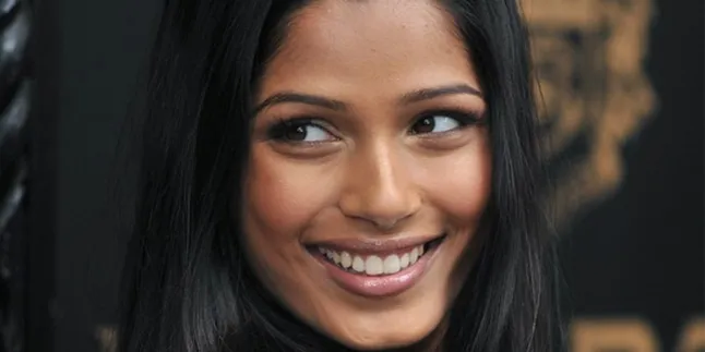 Freida Pinto Ungkapkan Rahasia Tetap Cantik