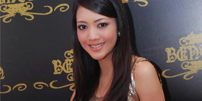 Tampil Simple, Ririn Dwi Ariyanti Ketiban Rejeki