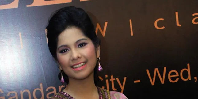 Annisa Pohan Sering Berpergian, Suami Tak Komplain