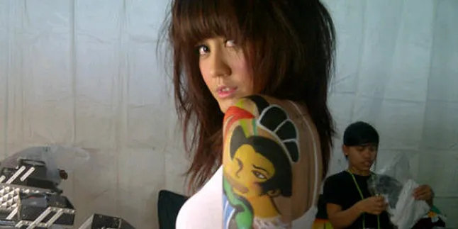 Tato Baru Agnes Monica!