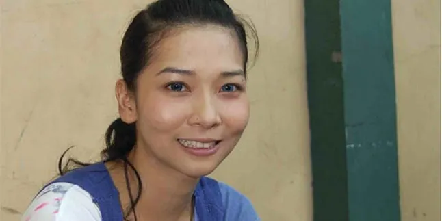 Mey Chan Ketakutan Nyanyi Lagu Nike Ardilla Mey Chan Ketakutan Nyanyi Lagu Nike Ardilla