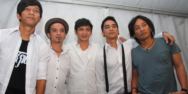 Ungu Ingin Duet Dengan Istri Pasha? Ungu Ingin Duet Dengan Istri Pasha?