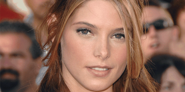 TWILIGHT Bikin Ashley Greene Lambat