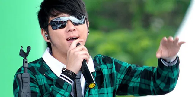 Kuta Penuh Sampah, Richie Five Minutes Pilih Pantai Lain