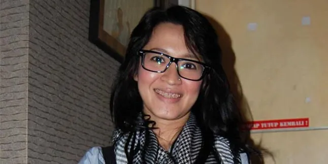 Okie Agustina Tak Mau Sesumbar Pernikahan