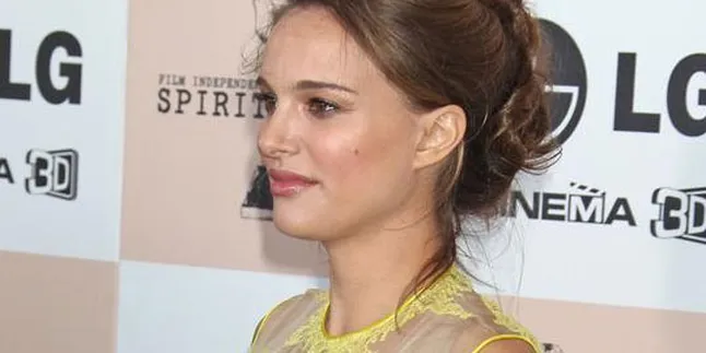 Natalie Portman Tak Telanjang di 'YOUR HIGHNESS'