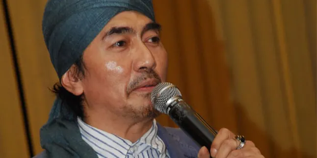 Arumi Ngumpet di Padepokan Gatot Brajamusti?