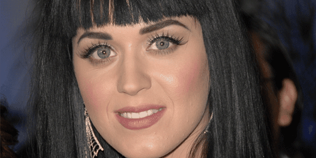 Katy Perry: Barcelona itu Sebatas Sup Tomat!