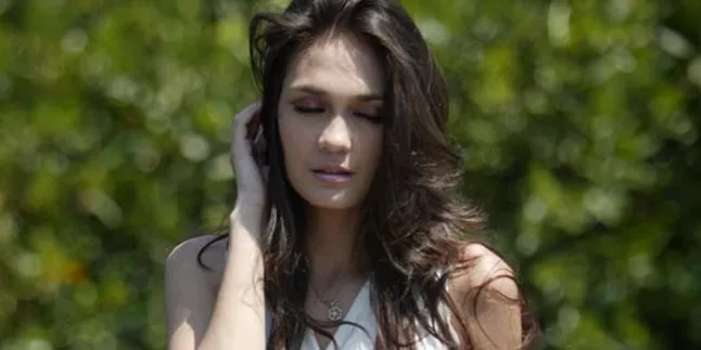 Ditanya Duet Dengan Briptu Norman, Luna Maya...