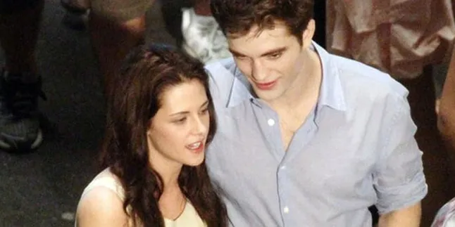 Robert Pattinson Gelar Pesta Ultah Kristen Stewart