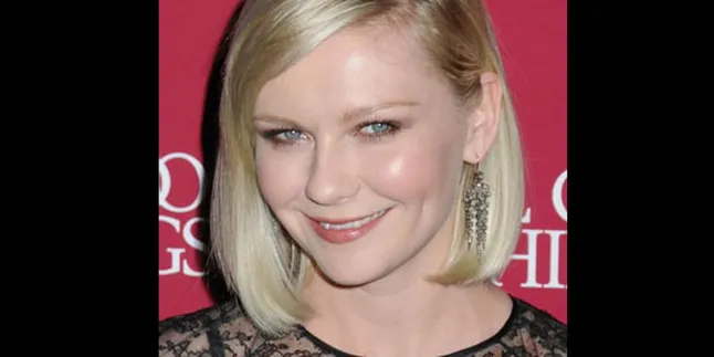 Stress Jelang Kiamat, Kirsten Dunst Telanjang Bulat