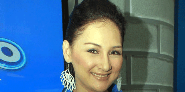 Mona Ratuliu Siap Buka Layar