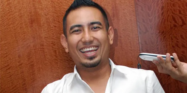 Rio Febrian Latih Kemandirian Anak Sejak Dini Rio Febrian Latih Kemandirian Anak Sejak Dini