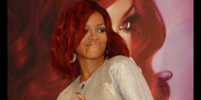 Rihanna Sabet 18 Nominasi di Billboard Award