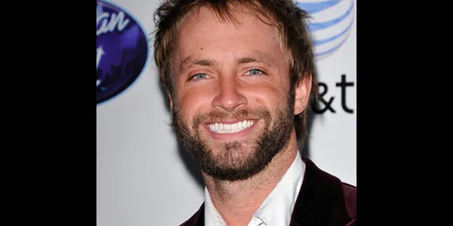 Kontestan 'AMERICAN IDOL' Pacari Bintang 'TWILIGHT'