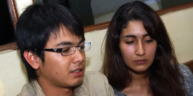 Pernikahan Tommy Kurniawan - Tania Dilarang Adat