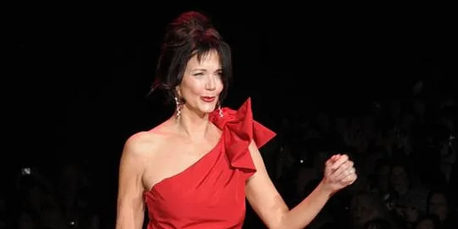Lynda Carter Kebagian Peran di 'WONDER WOMAN'?
