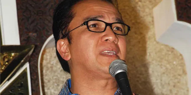 Tantowi Yahya: 'Perang Spanduk' Itu Tak Penting Tantowi Yahya: 'Perang Spanduk' Itu Tak Penting