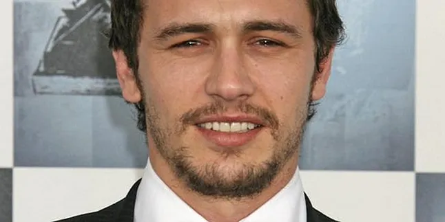 James Franco - Winona Ryder Dipasangkan di 'THE STARE'