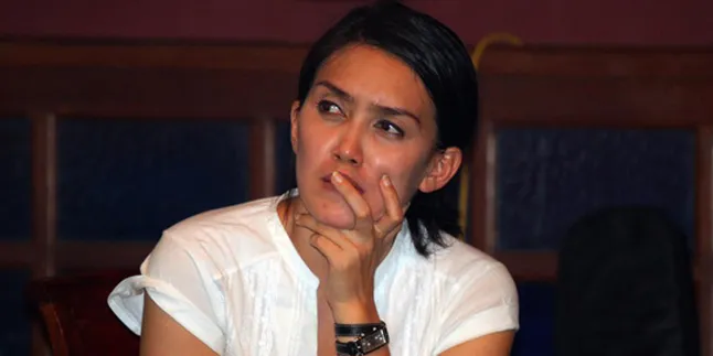 Rieke Dyah Kenang Demo Bareng Franky di Hong Kong