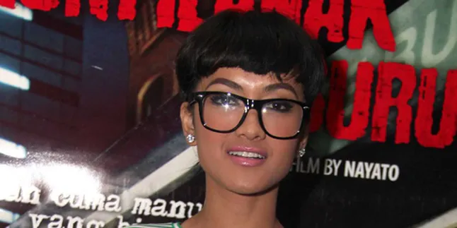 Justin Bieber Persembahkan Warna Ungu Untuk Jupe?