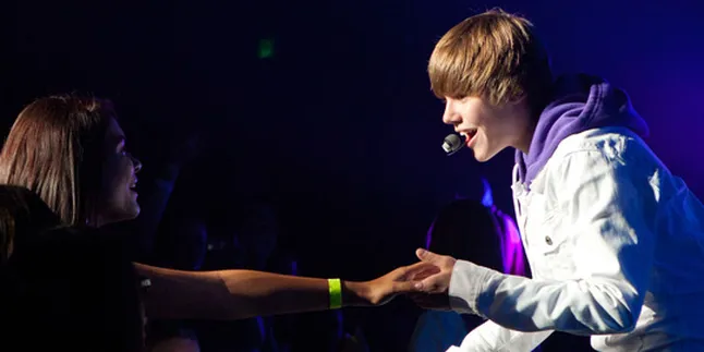 SICC 'Banjir' Merchandise Justin Bieber