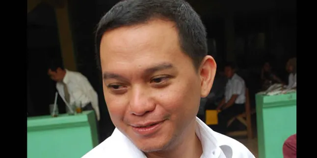 Jadi Tersangka, DJ Riri Bagikan CD Single Baru