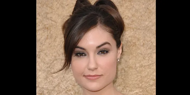 Sasha Grey Batal ke Indonesia!