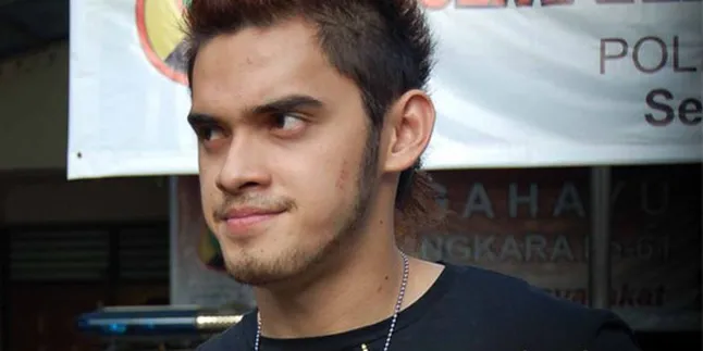 Ditangkap, Andika Gumilang 'Pasrah'