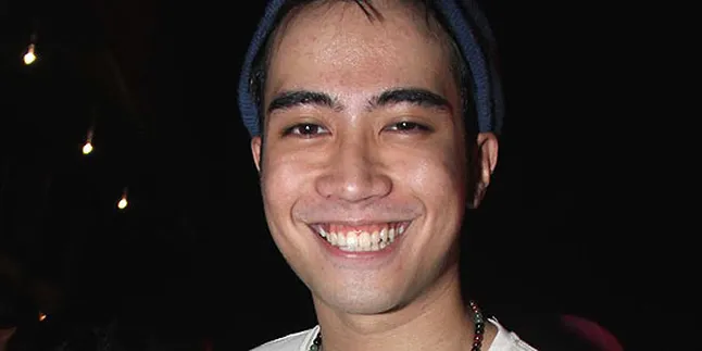 Nonton Maroon 5 Sendiri, Vidi Aldiano Iri