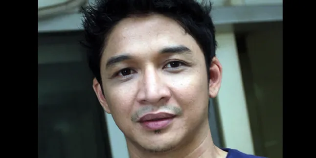 Menang, Pasha Seakan Dicambuk