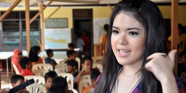 Tina Toon Ingin Miliki Sekolah Untuk Anak Tak Mampu