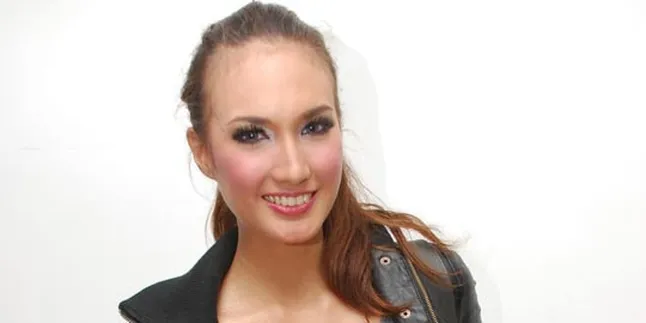 Nadine Chandrawinata Angkat Wakatobi Dalam Film