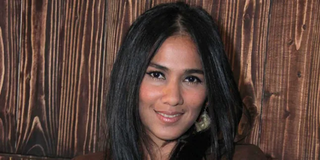 Nova Eliza Kangen Nasi Bungkus di Lokasi Syuting