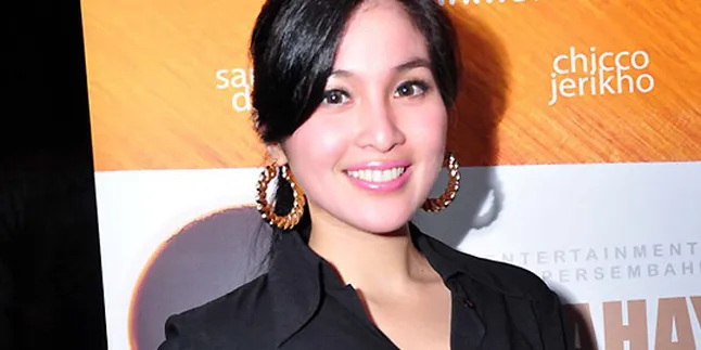 Syuting di Luar Negeri, Sandra Dewi Bawa Abon