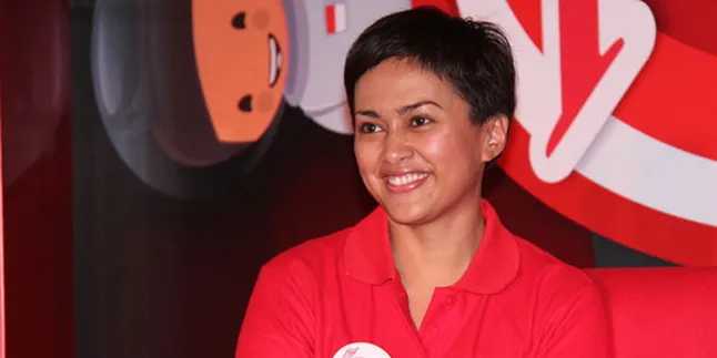 Sarah Sechan Wajibkan Anak Belajar Renang