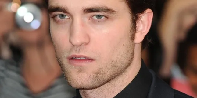 Robert Pattinson Pengen Kerja Seminggu Sekali Robert Pattinson Pengen Kerja Seminggu Sekali