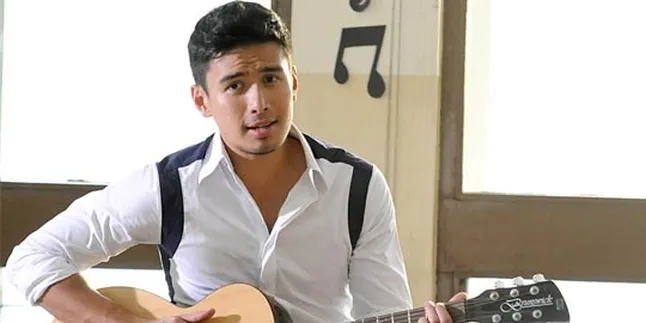 Christian Bautista Hipnotis Kenjeran Park