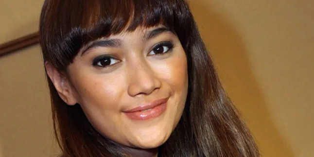 Ratu Felisha Rambah Tarik Suara Ratu Felisha Rambah Tarik Suara