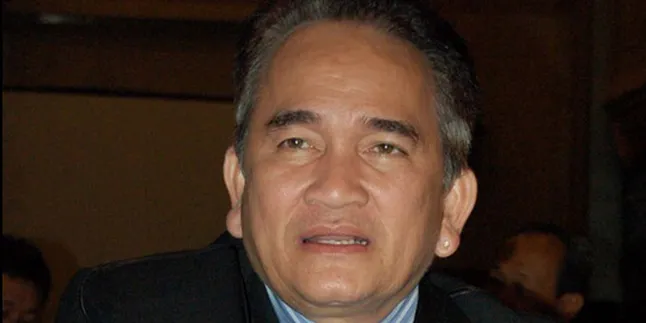 Ruhut Sitompul: Pemberitaan Terkait Angie Tidak Benar