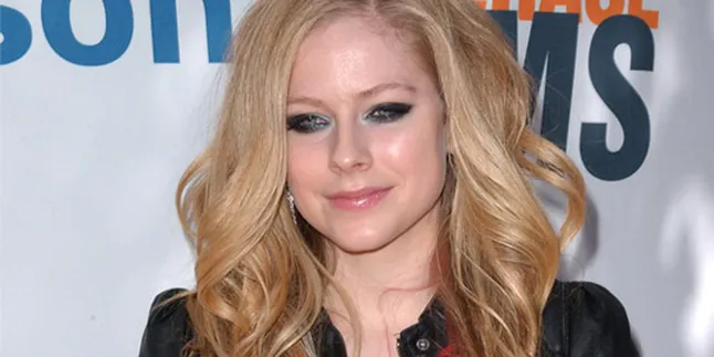 Konser Kedua, Avril Lavigne Tetap Dipuja