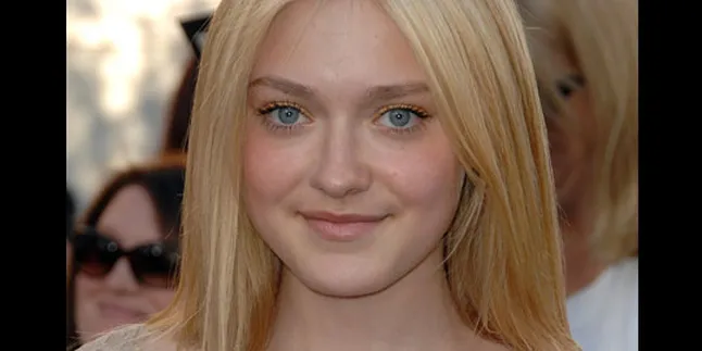 Dakota Fanning Kehilangan Keperawanan di Film Baru
