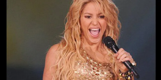 Shakira Punya Kembaran!
