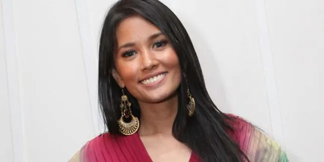 Aw, Mood Akting Titi Sjuman Dipengaruhi Baju? Aw, Mood Akting Titi Sjuman Dipengaruhi Baju?