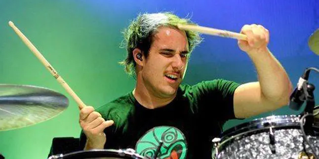 Mantan Personil Paramore Cari Vokalis Baru!