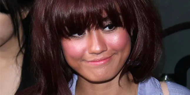 Agnes Monica Ambruk Gara-Gara 'Akumulasi' Penyakit