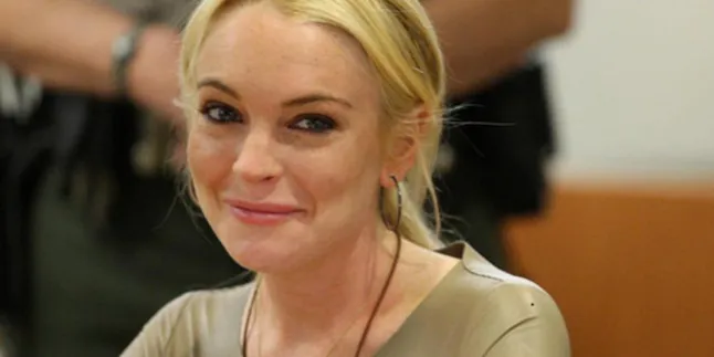 Tahanan Rumah, Lindsay Lohan Mendadak Jadi Pelukis