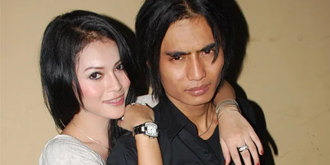 Regina: Saya Hanya Ingin Bahagiakan Suami